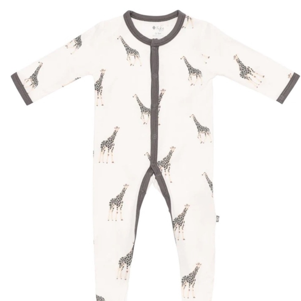 Kyte Baby Snap Footless Onesie Sleep Suit Giraffe Print 12-18 Months